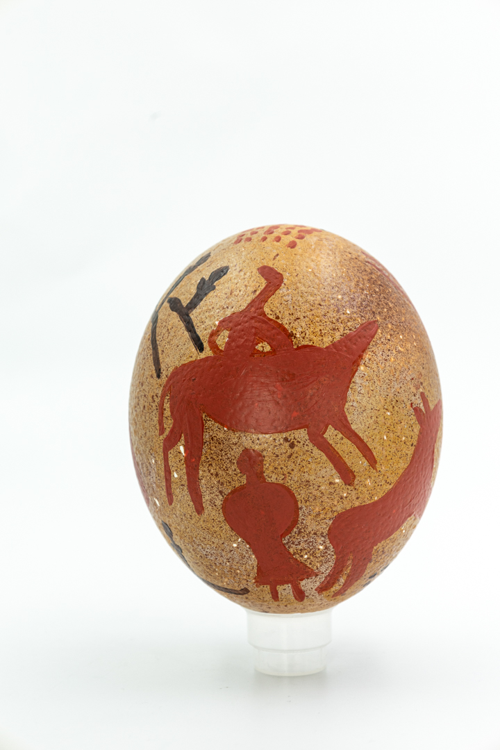 Figures painted on an Ostrich egg.