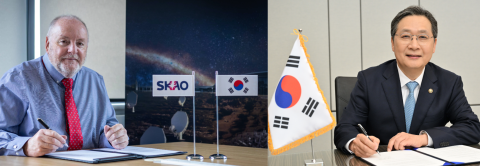 Two images: on the left, SKAO Director-General Prof. Philip Diamond signing a document, with the SKAO and South Korean flags next to him. On the right: Young-bin Yoon, Administrator of the Korea AeroSpace Administration signing a document, with a South Korean flag next to him.
